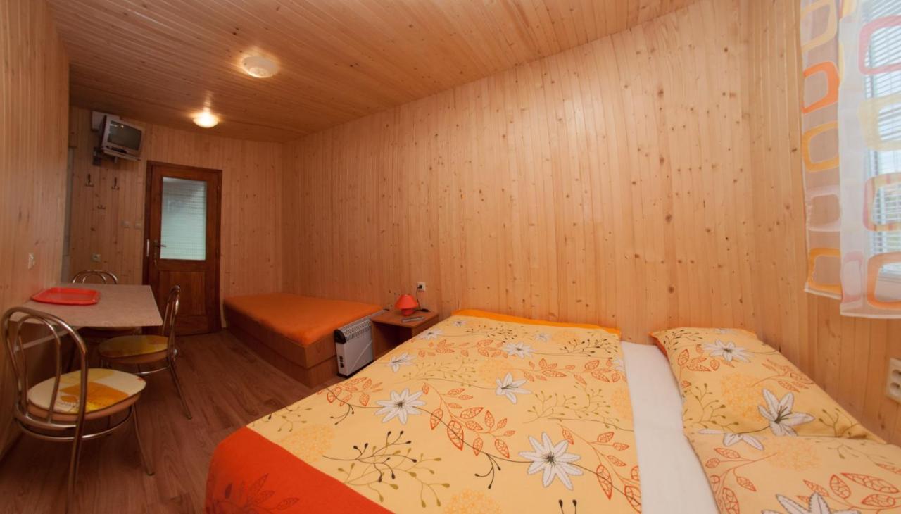 Nero Apartman Velky Meder Exterior photo