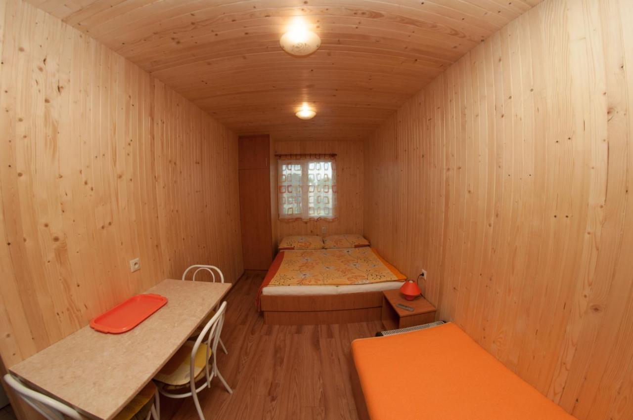 Nero Apartman Velky Meder Exterior photo